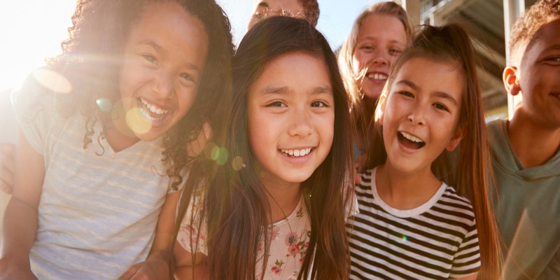Stimuler ses enfants (6-12 ans) pendant l’été… tout en les laissant s’amuser
